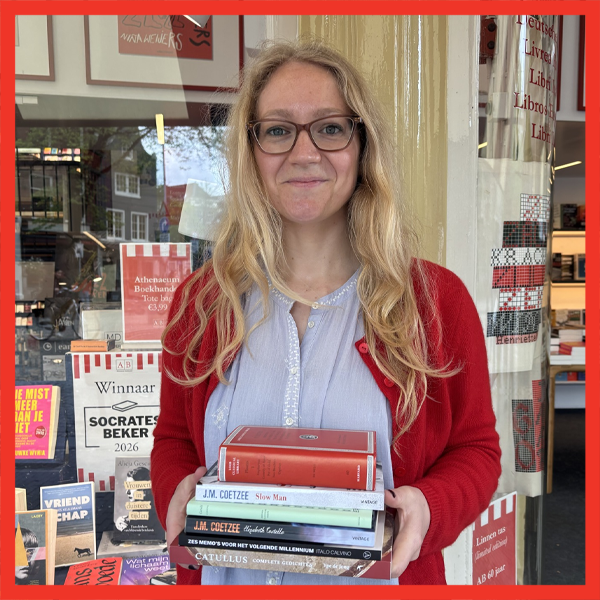 Merlijn Breunesse Docent Gltc Uva Met De Boeken Uit Haar Interview Bij Ahtenaeum