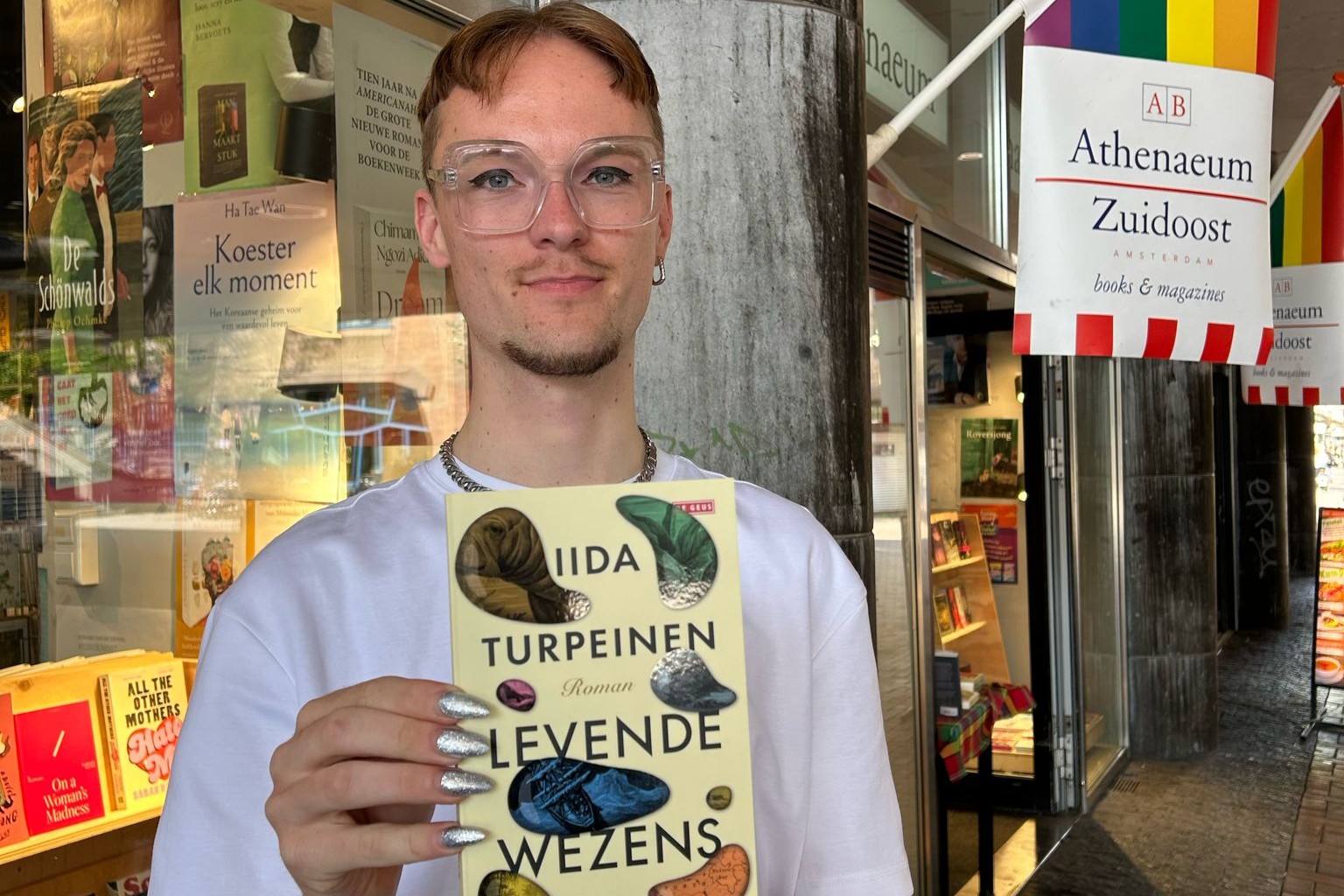 Iida Turpeinen wekt fascinatie voor de zeekoe in Levende wezen